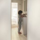 Виниловая плитка клеевая Quick-Step Liv Ocean bliss greige SGSPC20319